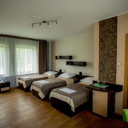 Restauracja Sonata Bed & Breakfast Zwierzyniec Luaran gambar