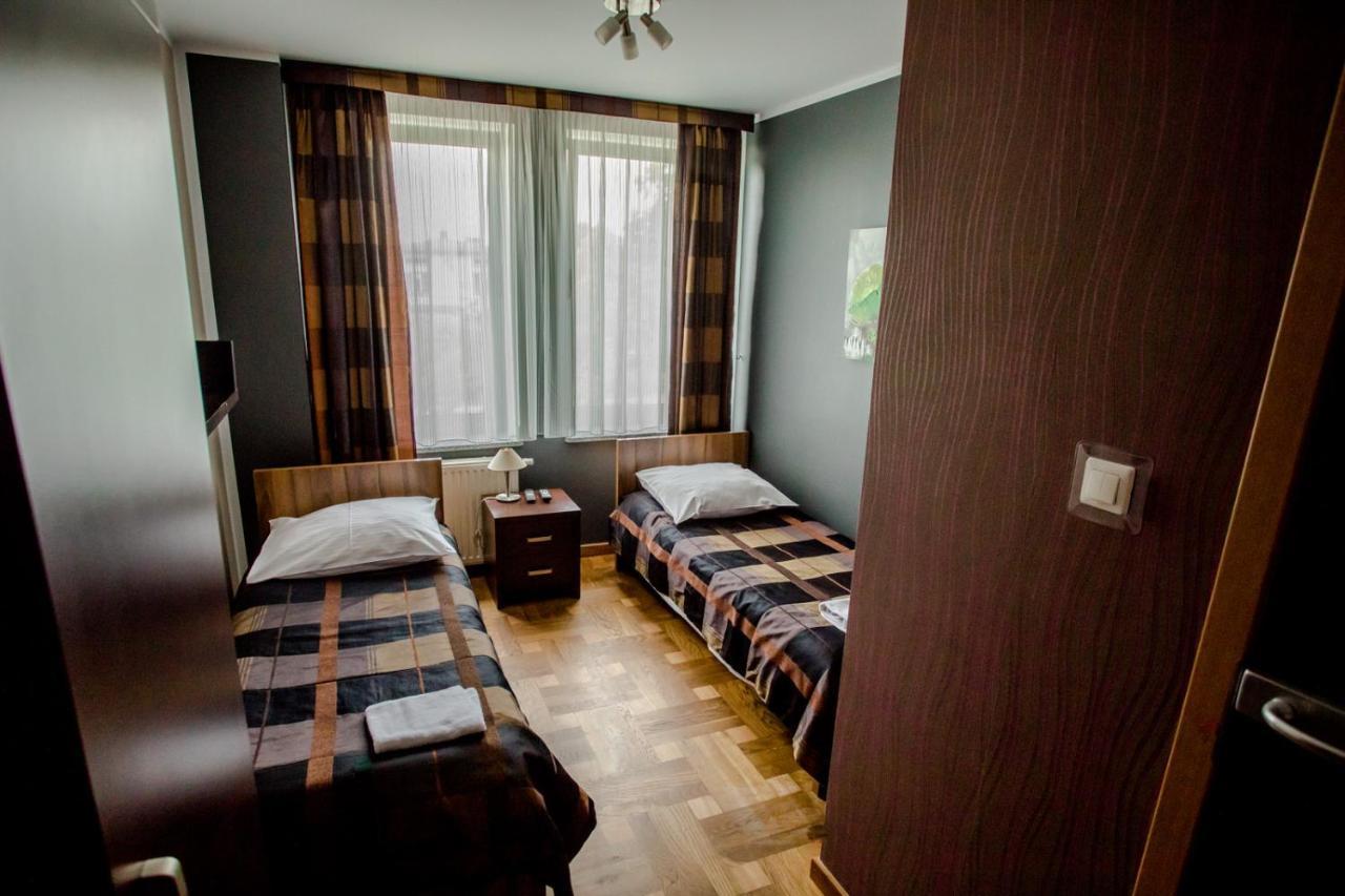 Restauracja Sonata Bed & Breakfast Zwierzyniec Luaran gambar